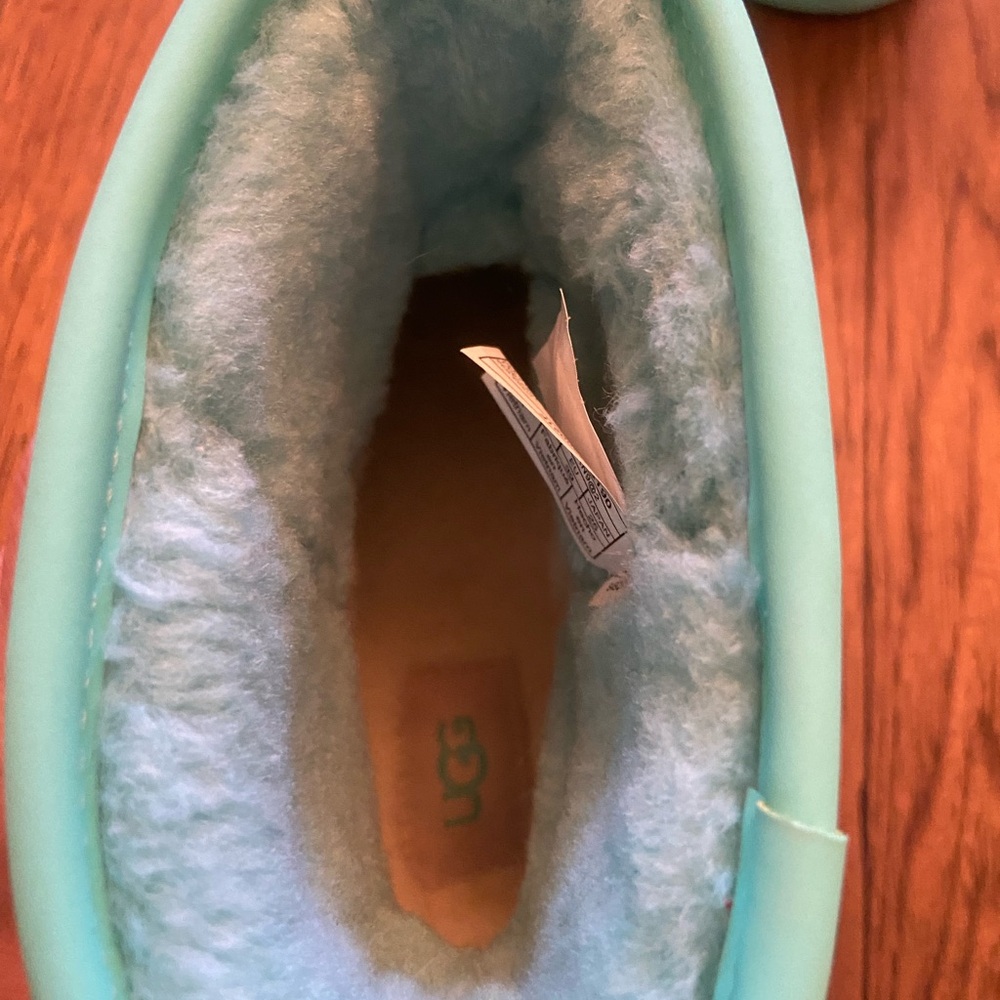 UGG Kids Aqua Rain Boots - Picture 3 of 4